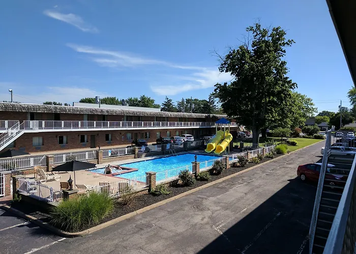 South Shore Inn